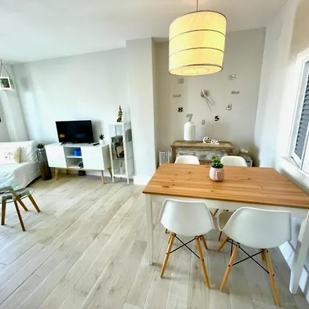 Apartment Gatu Salada, Junto La Playa, Parking, Terraza, Aire Acc, Piscina, Wifi Solo Familias O Grupos Mayores De 25 Anos