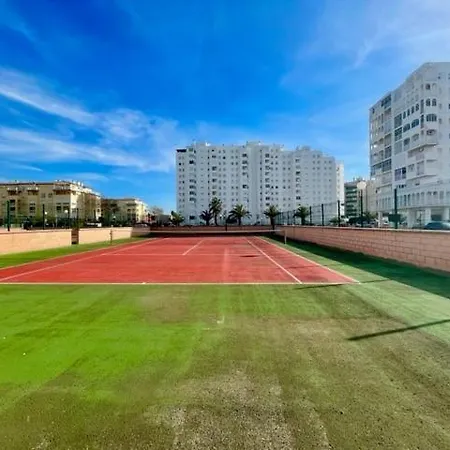 Gatu Salada, Junto La Playa, Parking, Terraza, Aire Acc, Piscina, Wifi Solo Familias O Grupos Mayores De 25 Anos Apartment