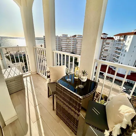 Gatu Salada, Junto La Playa, Parking, Terraza, Aire Acc, Piscina, Wifi Solo Familias O Grupos Mayores De 25 Anos El Puerto de Santa Maria