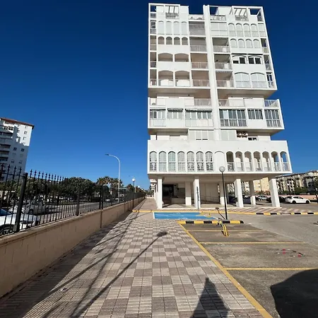 Apartment Gatu Salada, Junto La Playa, Parking, Terraza, Aire Acc, Piscina, Wifi Solo Familias O Grupos Mayores De 25 Anos